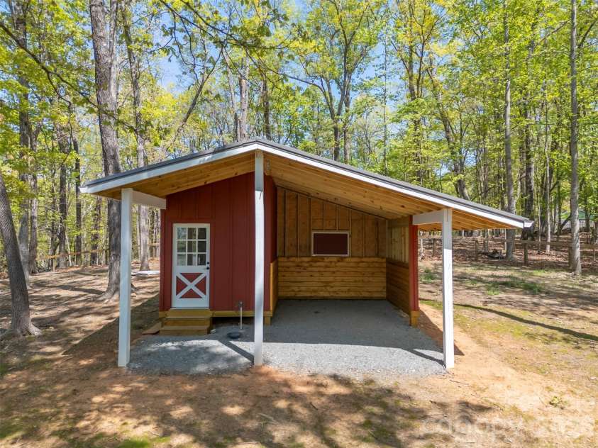 2825 River Road, Columbus, NC 28722.  MLS# CAR4368569, YatesRealty ID 11513. 