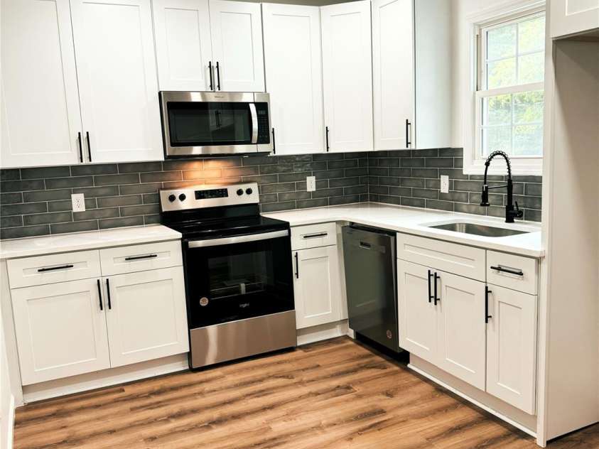 115 Palmer Street, Shelby, NC 28150.  MLS# CAR4143503, YatesRealty ID 11514. 