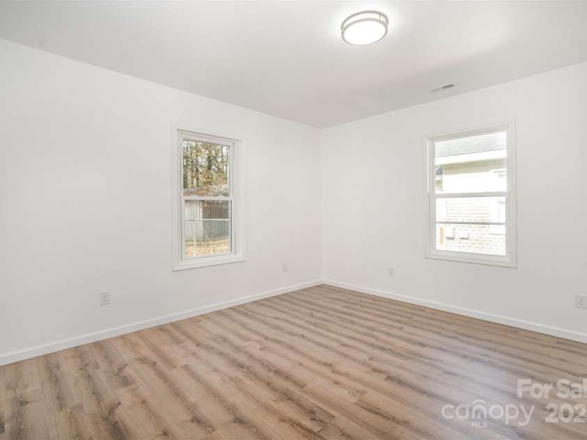 115 Palmer Street, Shelby, NC 28150.  MLS# CAR4322278, YatesRealty ID 11514. Bedroom 4