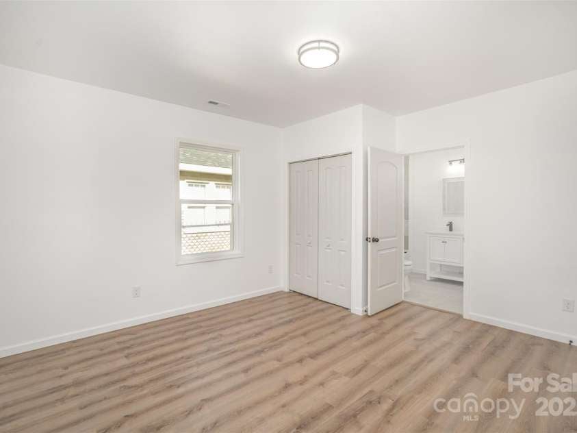 115 Palmer Street, Shelby, NC 28150.  MLS# CAR4322278, YatesRealty ID 11514. Primary bedroom 