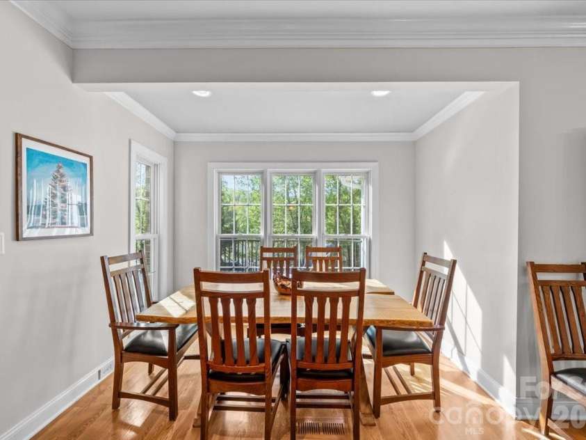 135 Harbor Drive, Lexington, NC 27292.  MLS# CAR4368626, YatesRealty ID 11514. 