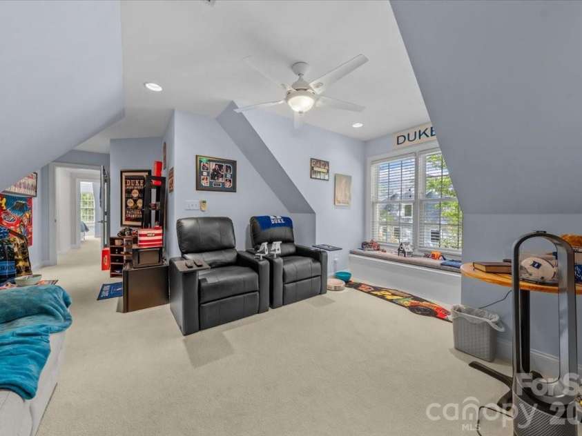 135 Harbor Drive, Lexington, NC 27292.  MLS# CAR4368626, YatesRealty ID 11514. 