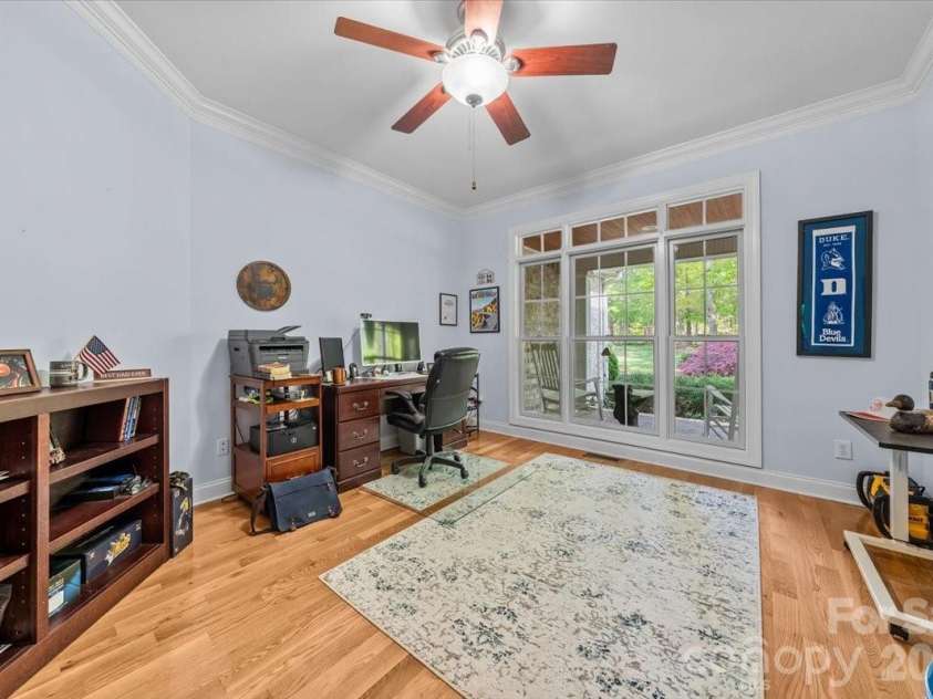 135 Harbor Drive, Lexington, NC 27292.  MLS# CAR4368626, YatesRealty ID 11514. 