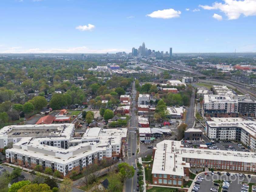 3414 Chagall Court, Charlotte, NC 28205.  MLS# CAR4242832, YatesRealty ID 11515. Convenient to Uptown Charlotte!