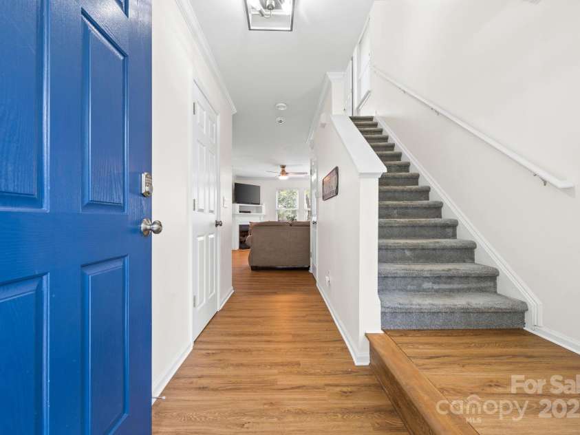 3414 Chagall Court, Charlotte, NC 28205.  MLS# CAR4242832, YatesRealty ID 11515. Cool color entrance invites relaxation