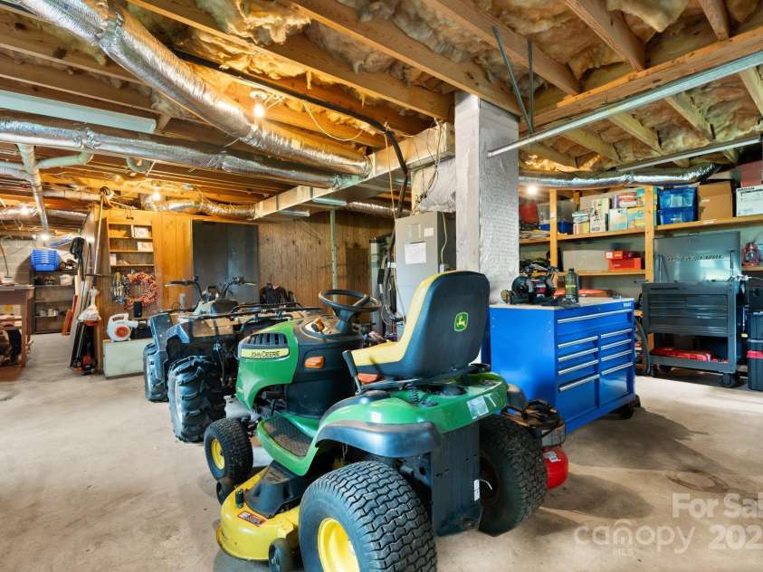 1664 Lafayette Avenue, Hudson, NC 28638.  MLS# CAR4254349, YatesRealty ID 11518. 