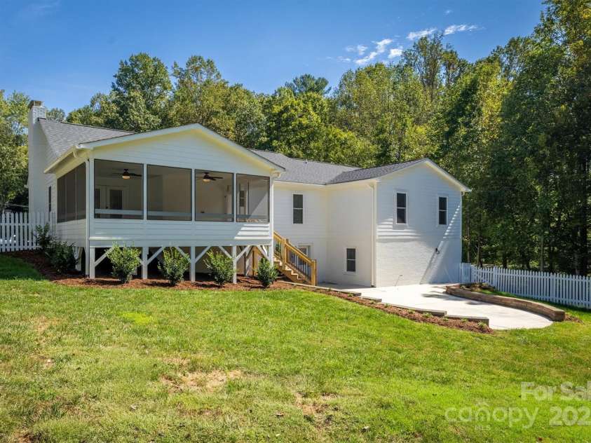 2912 Woodstream Drive, Valdese, NC 28690.  MLS# CAR4308956, YatesRealty ID 11519. 