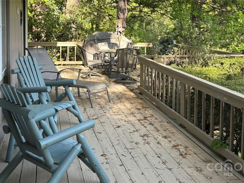 108 Golfview Drive, Maggie Valley, NC 28751.  MLS# CAR4254101, YatesRealty ID 11520. 