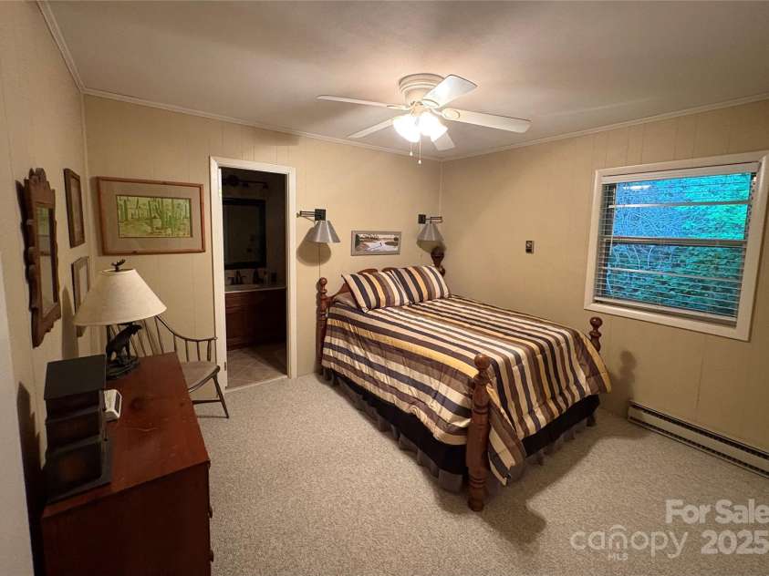 108 Golfview Drive, Maggie Valley, NC 28751.  MLS# CAR4254101, YatesRealty ID 11520. 