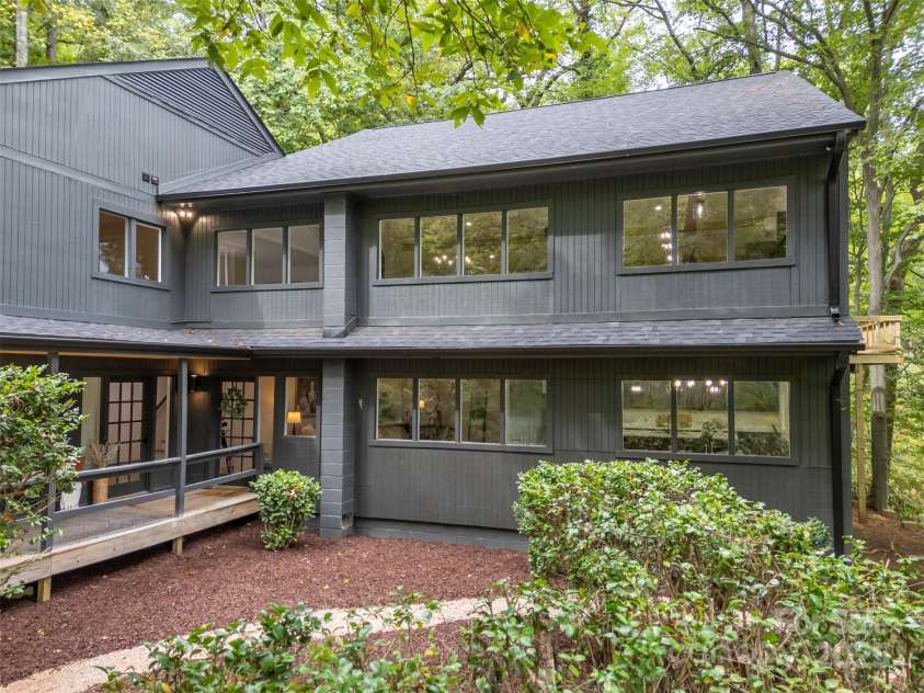 160 Lasae Lane, Tryon, NC 28782.  MLS# CAR4308669, YatesRealty ID 11520. 