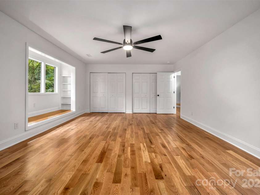 160 Lasae Lane, Tryon, NC 28782.  MLS# CAR4308669, YatesRealty ID 11520. 