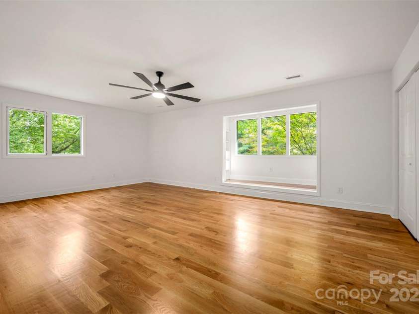 160 Lasae Lane, Tryon, NC 28782.  MLS# CAR4308669, YatesRealty ID 11520. 