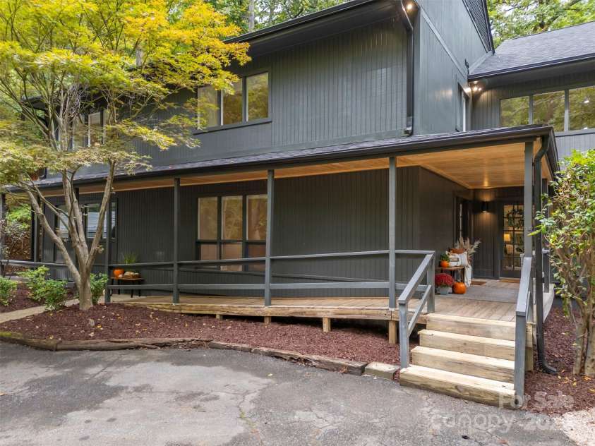 160 Lasae Lane, Tryon, NC 28782.  MLS# CAR4308669, YatesRealty ID 11520. 