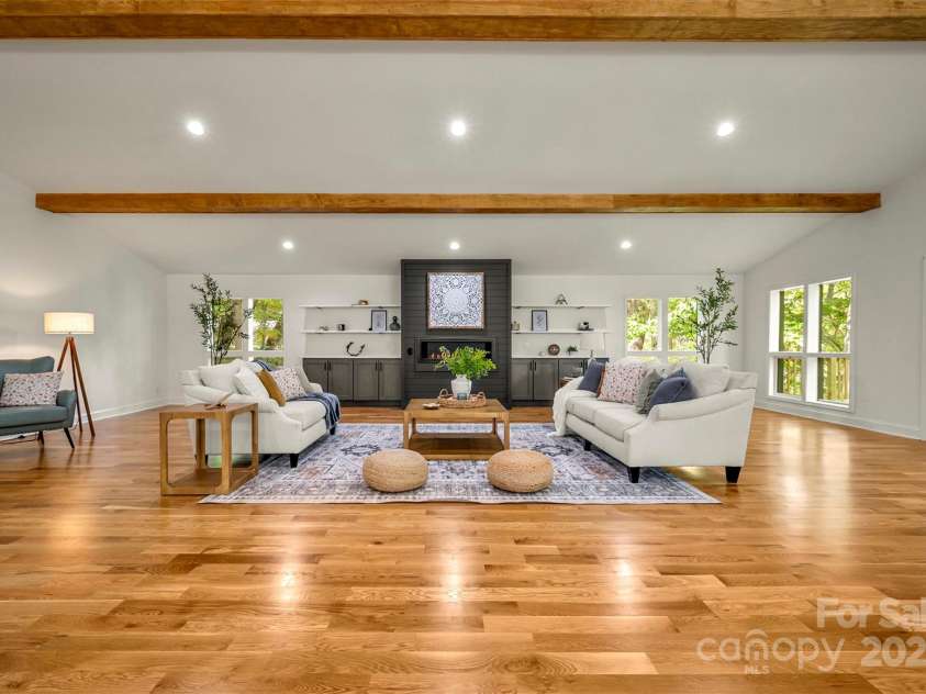 160 Lasae Lane, Tryon, NC 28782.  MLS# CAR4308669, YatesRealty ID 11520. Upstairs Living Area