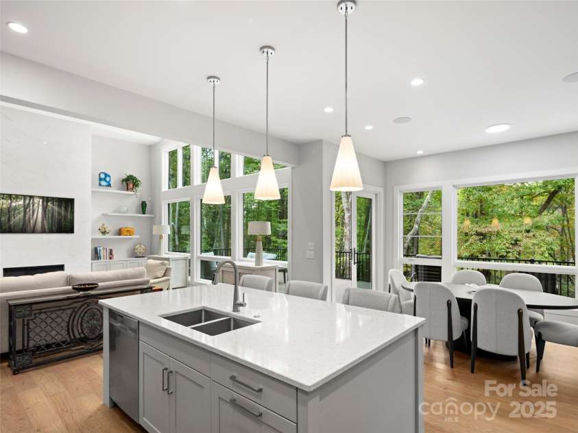 1565 Country View Way, Arden, NC 28704.  MLS# CAR4311786, YatesRealty ID 11521. 
