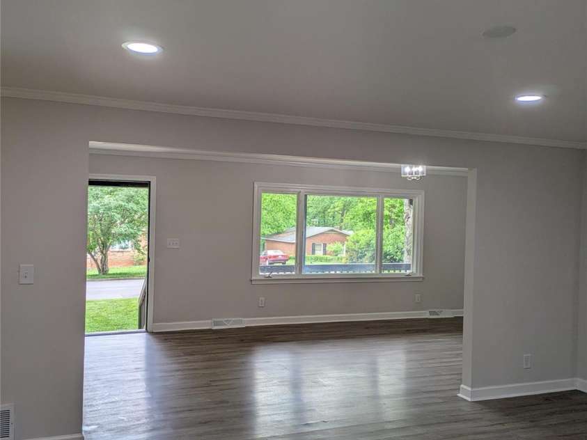 1002 Hemlock Drive, Shelby, NC 28150.  MLS# CAR4256235, YatesRealty ID 11522. 