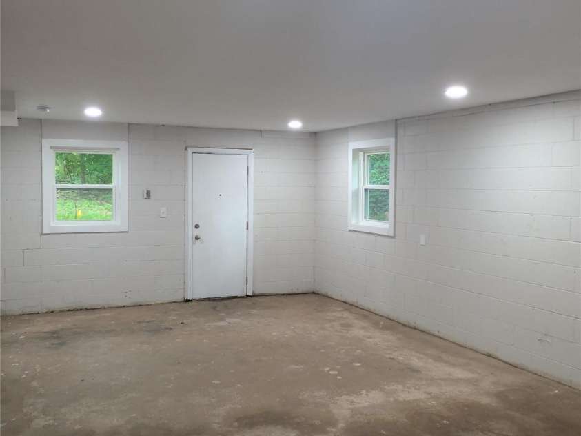 1002 Hemlock Drive, Shelby, NC 28150.  MLS# CAR4256235, YatesRealty ID 11522. 