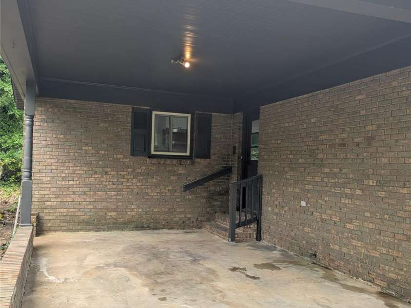 1002 Hemlock Drive, Shelby, NC 28150.  MLS# CAR4256235, YatesRealty ID 11522. 