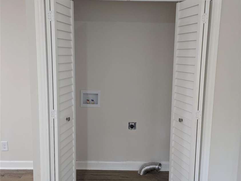 1002 Hemlock Drive, Shelby, NC 28150.  MLS# CAR4256235, YatesRealty ID 11522. 