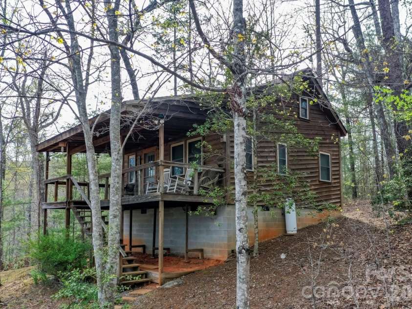 201 Chase Lane, Rutherfordton, NC 28139.  MLS# CAR4367220, YatesRealty ID 11526. 