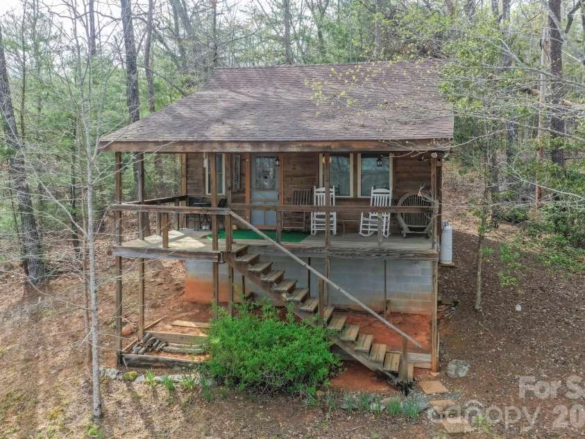 201 Chase Lane, Rutherfordton, NC 28139.  MLS# CAR4367220, YatesRealty ID 11526. 