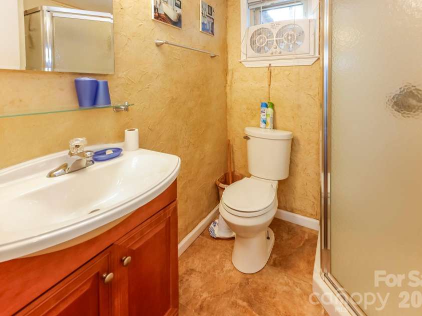 201 Chase Lane, Rutherfordton, NC 28139.  MLS# CAR4367220, YatesRealty ID 11526. 