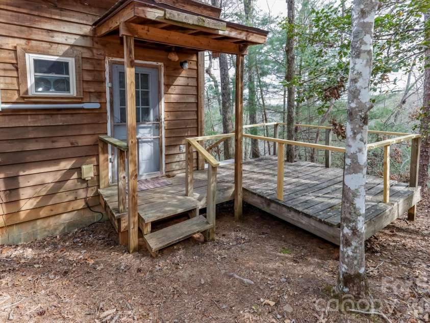 201 Chase Lane, Rutherfordton, NC 28139.  MLS# CAR4367220, YatesRealty ID 11526. 
