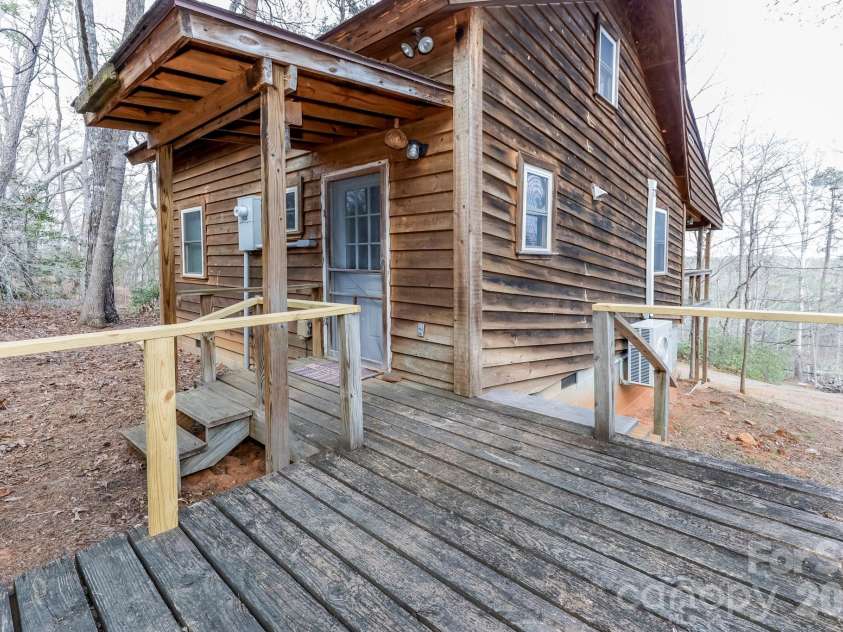201 Chase Lane, Rutherfordton, NC 28139.  MLS# CAR4367220, YatesRealty ID 11526. 