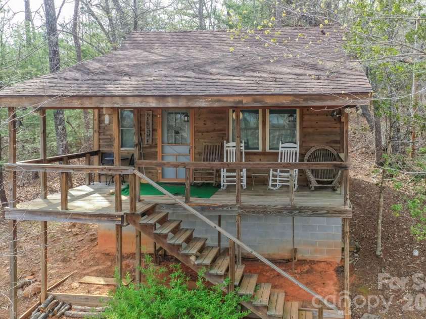 201 Chase Lane, Rutherfordton, NC 28139.  MLS# CAR4367220, YatesRealty ID 11526. 