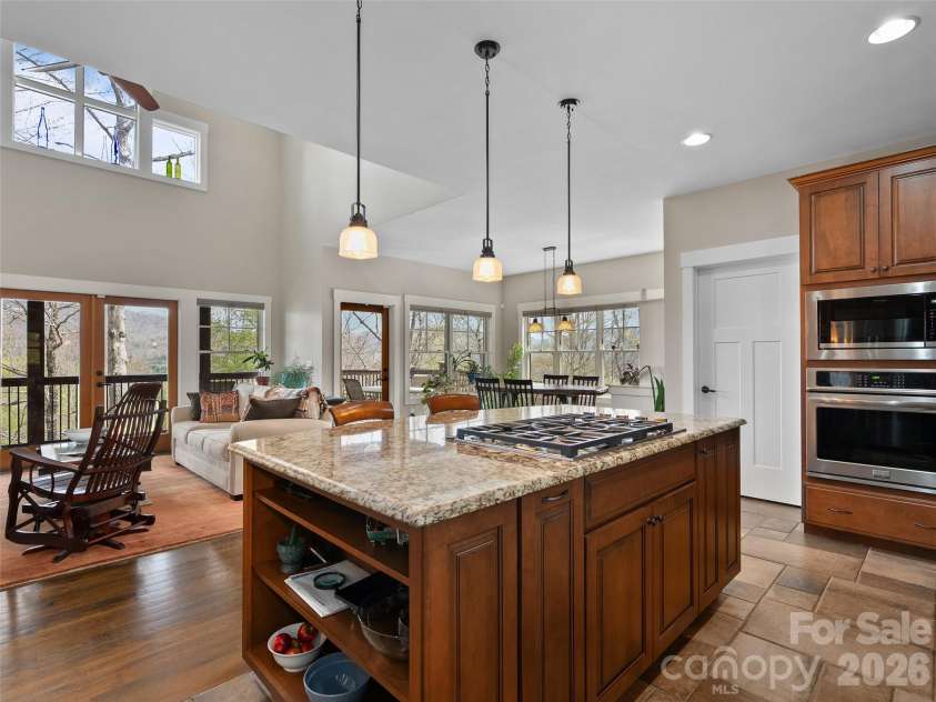 711 Winfield Drive, Clyde, NC 28721.  MLS# CAR4367312, YatesRealty ID 11527. 