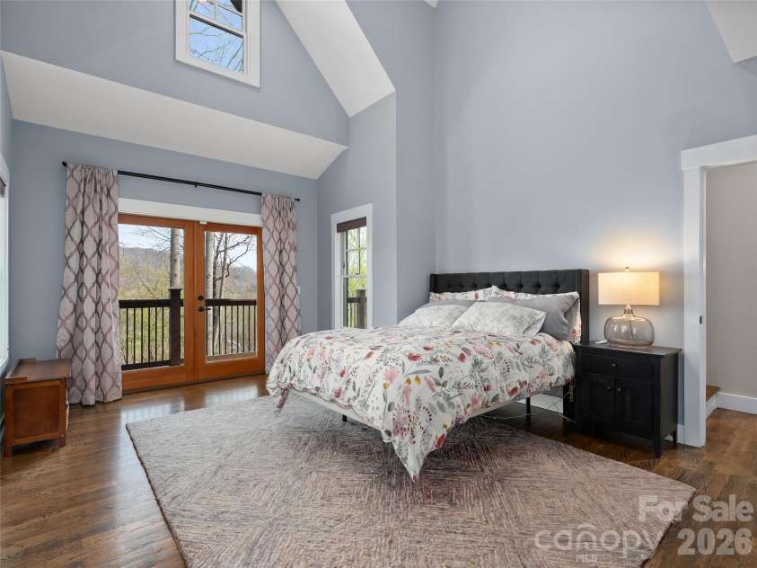 711 Winfield Drive, Clyde, NC 28721.  MLS# CAR4367312, YatesRealty ID 11527. 