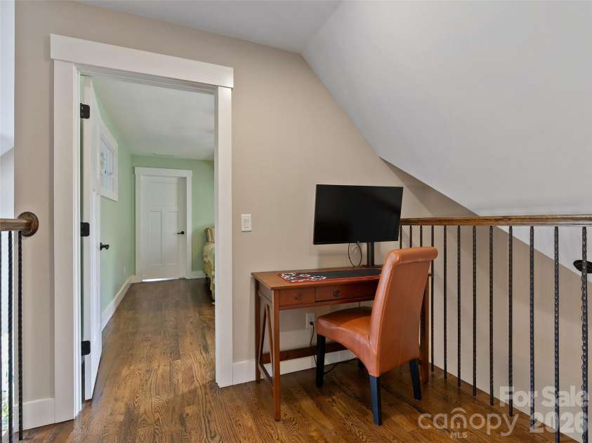 711 Winfield Drive, Clyde, NC 28721.  MLS# CAR4367312, YatesRealty ID 11527. 