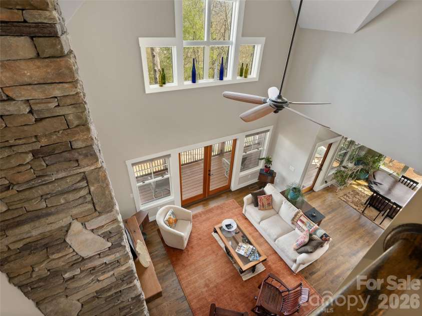 711 Winfield Drive, Clyde, NC 28721.  MLS# CAR4367312, YatesRealty ID 11527. 