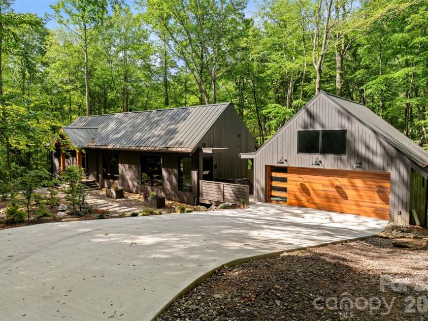 80 Hemlock Circle, Black Mountain, NC 28711.  MLS# CAR4367338, YatesRealty ID 11528. A new driveway was installed in May 2025.