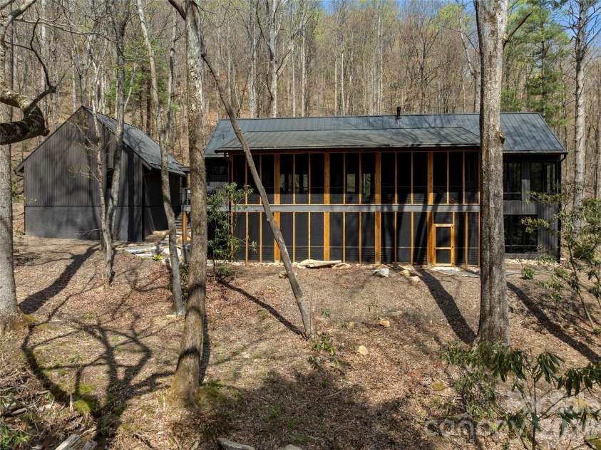 80 Hemlock Circle, Black Mountain, NC 28711.  MLS# CAR4367338, YatesRealty ID 11528. Rear View