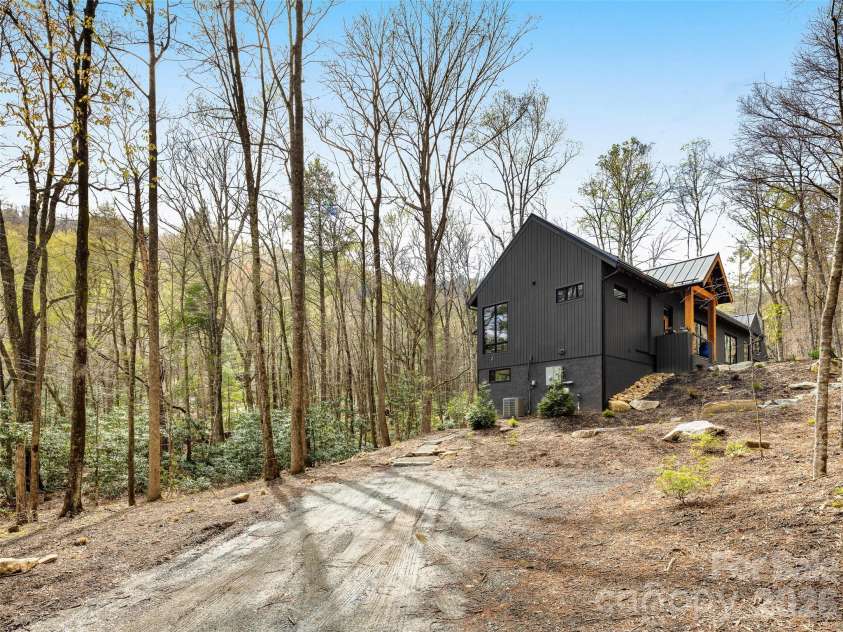80 Hemlock Circle, Black Mountain, NC 28711.  MLS# CAR4367338, YatesRealty ID 11528. Secondary Parking Area for guests to access the lower level