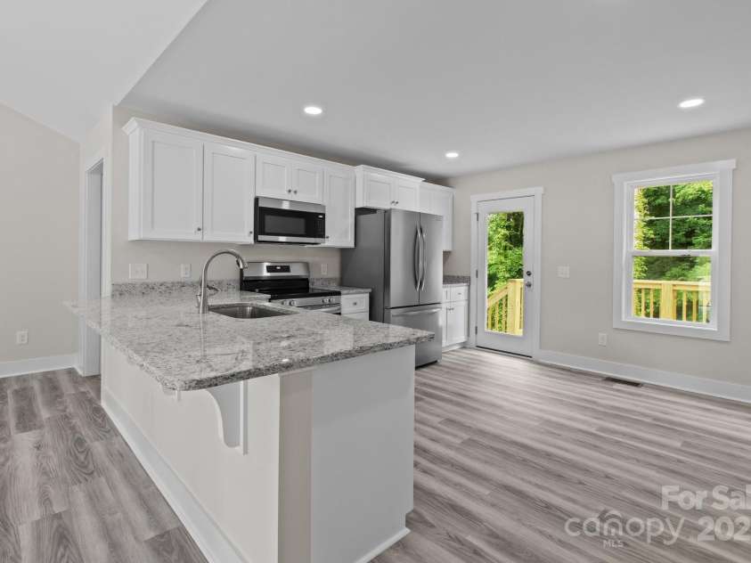 894 Oval Street, Kannapolis, NC 28081.  MLS# CAR4256839, YatesRealty ID 11528. 