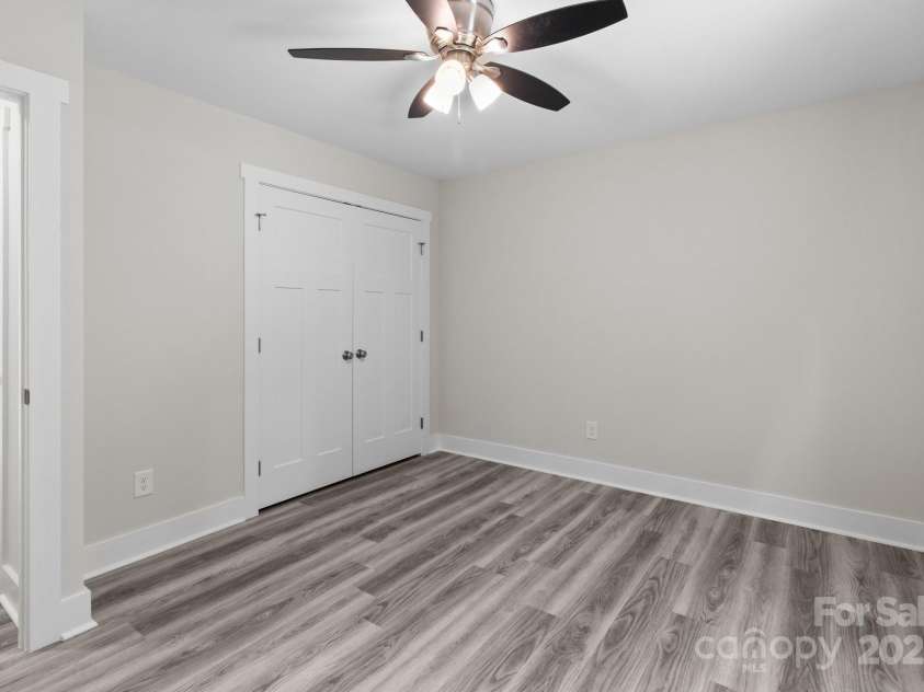 894 Oval Street, Kannapolis, NC 28081.  MLS# CAR4256839, YatesRealty ID 11528. 