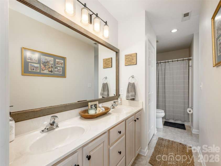 417 Blue Mist Way, Arden, NC 28704.  MLS# CAR4413993, YatesRealty ID 11529. 