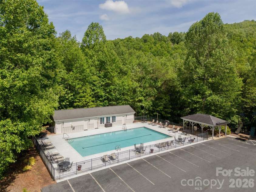 417 Blue Mist Way, Arden, NC 28704.  MLS# CAR4413993, YatesRealty ID 11529. 