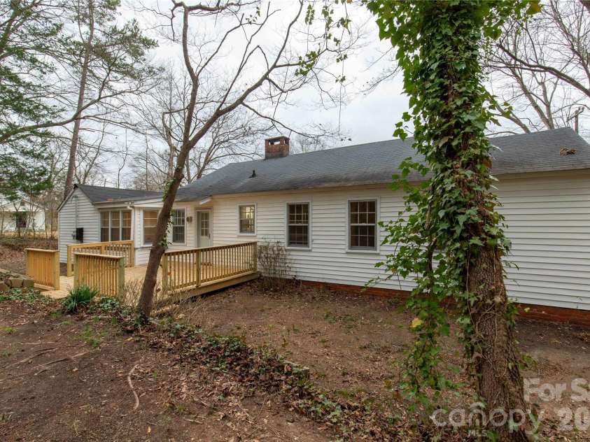1250 Hampton Grace Avenue, Lancaster, SC 29720.  MLS# CAR4404716, YatesRealty ID 1153. 