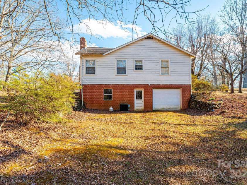 1396 Cottage Grove Road, Lenoir, NC 28645.  MLS# CAR4225236, YatesRealty ID 1153. 