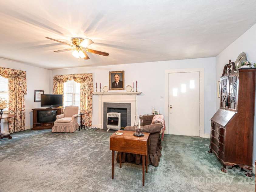 1396 Cottage Grove Road, Lenoir, NC 28645.  MLS# CAR4225236, YatesRealty ID 1153. 