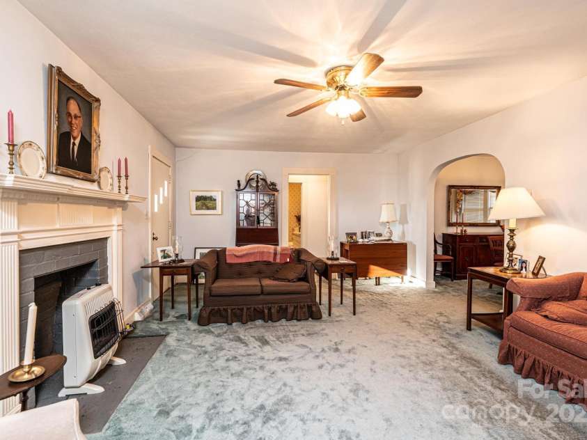 1396 Cottage Grove Road, Lenoir, NC 28645.  MLS# CAR4225236, YatesRealty ID 1153. 