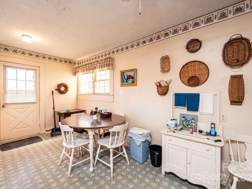 1396 Cottage Grove Road, Lenoir, NC 28645.  MLS# CAR4225236, YatesRealty ID 1153. 