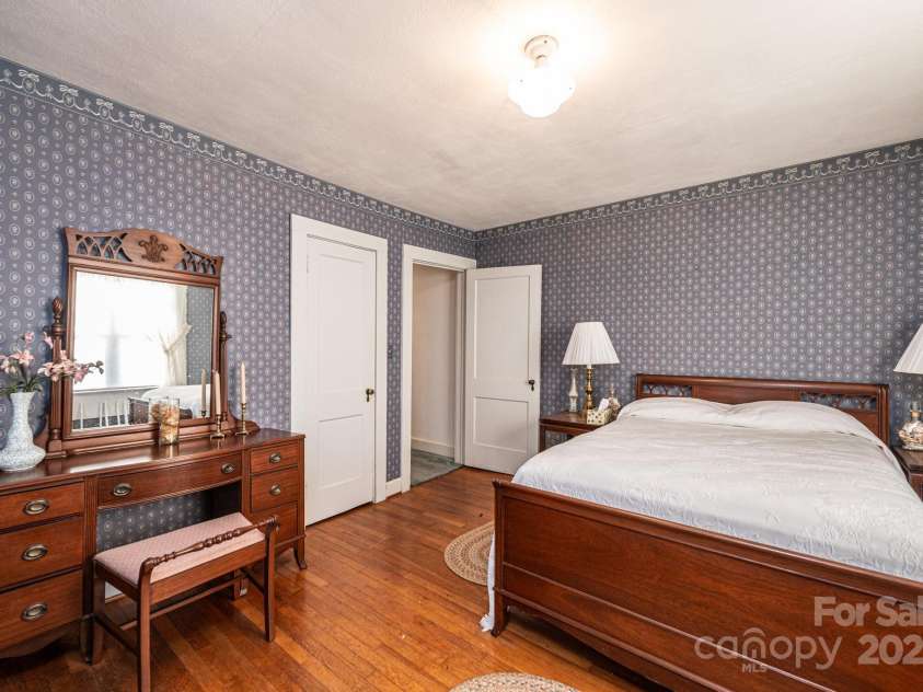 1396 Cottage Grove Road, Lenoir, NC 28645.  MLS# CAR4225236, YatesRealty ID 1153. 