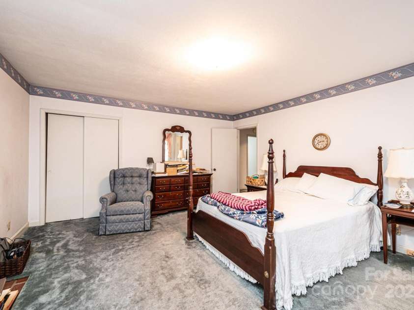 1396 Cottage Grove Road, Lenoir, NC 28645.  MLS# CAR4225236, YatesRealty ID 1153. 