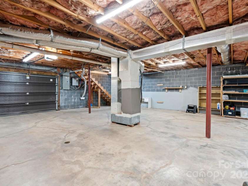 102 B Street, Morganton, NC 28655.  MLS# CAR4256311, YatesRealty ID 11530. 