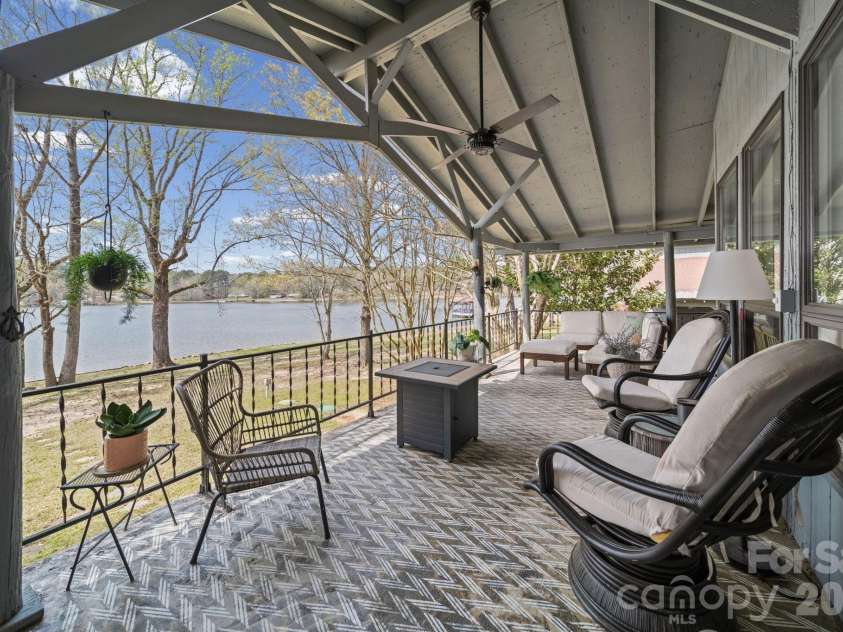 2262 Beaver Creek Road, Camden, SC 29020.  MLS# CAR4391857, YatesRealty ID 11530. 