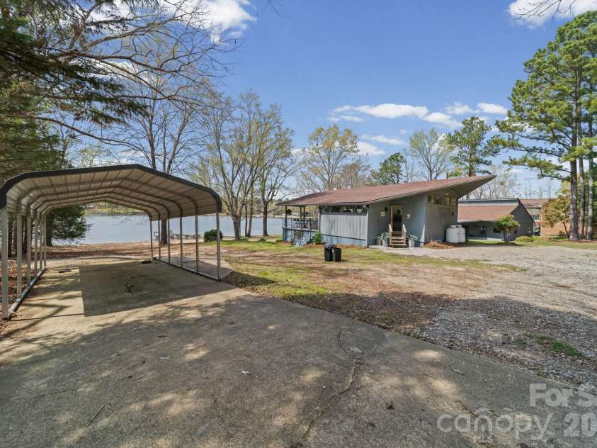 2262 Beaver Creek Road, Camden, SC 29020.  MLS# CAR4391857, YatesRealty ID 11530. 